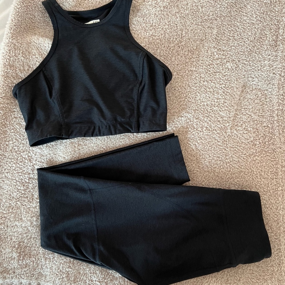 NEW Outdoor Voices Sports Bra/Legging 7/8 Set